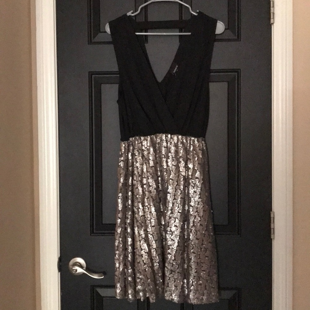 Torrid NEVER WORN Silver Sequin Surplice Dress